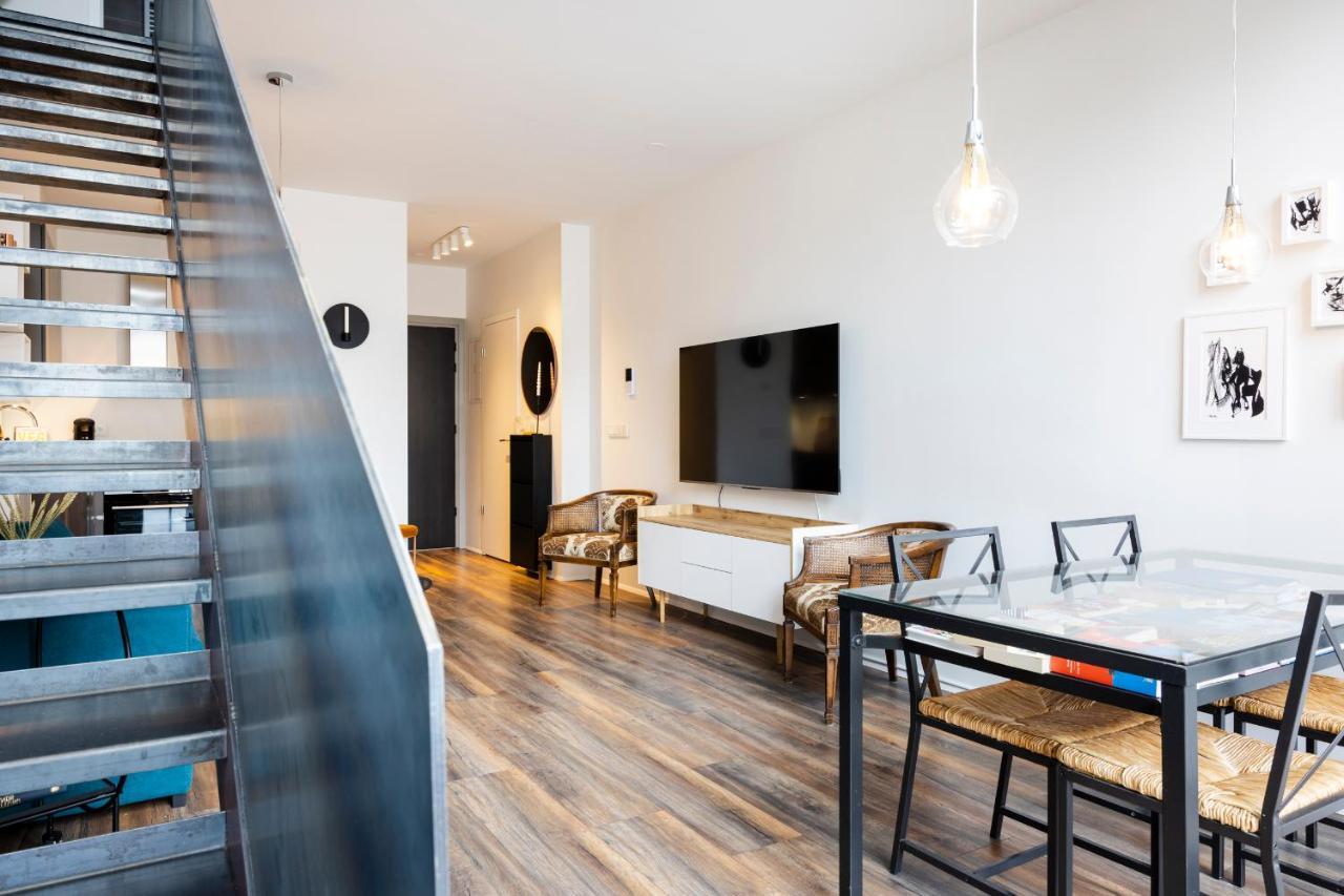 Loft-Style Duplex With Balcony In Downtown Reykjavik Leilighet Eksteriør bilde